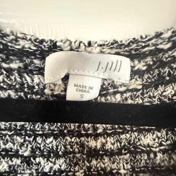 JJill, black and white sweater - Picture 3 of 9